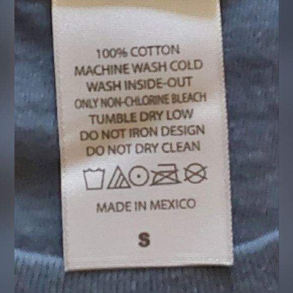 NEW Women's TEE by Duckco / SIZE: SMALL - Picture 6 of 6